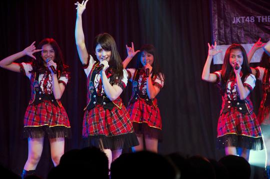 Aksi idol cantik di SHARP JKT48 Mini Concert