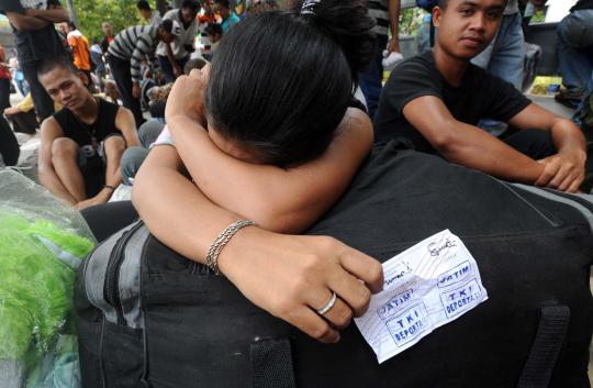 Dideportasi dari Malaysia, puluhan TKI minta ongkos ke Kemensos