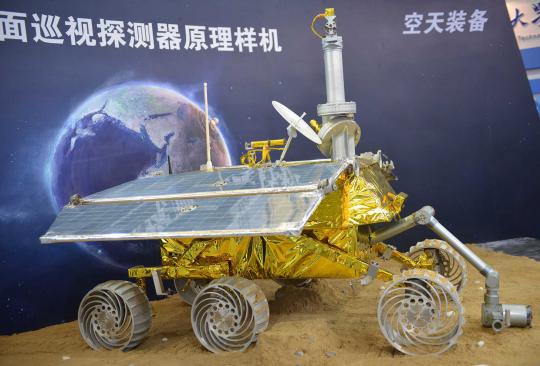 Canggihnya robot kelinci penjelajah bulan buatan China