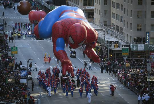 Parade balon animasi Macy's Thanksgiving Day