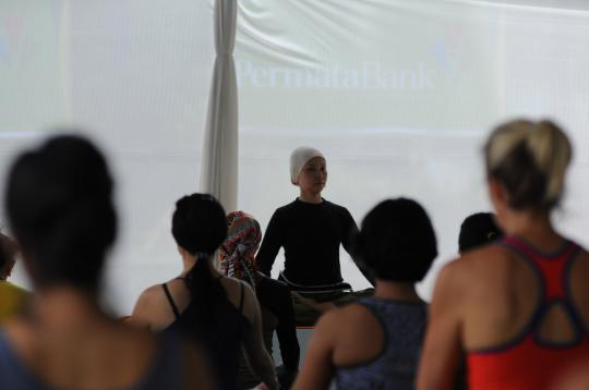 Festival senam yoga di Hotel Sultan