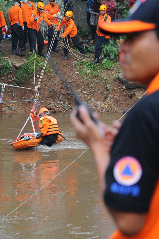 Latih kesiapan hadapi banjir Jakarta, Basarnas gelar simulasi