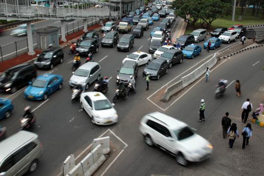 Sistem buka tutup akses Plaza Semanggi via Gatot Subroto