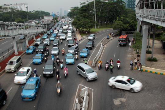 Sistem buka tutup akses Plaza Semanggi via Gatot Subroto