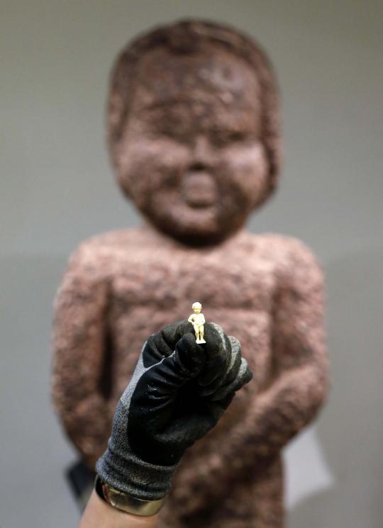 Wanita ini ciptakan patung cokelat Manneken Pis seberat 1.000 kg