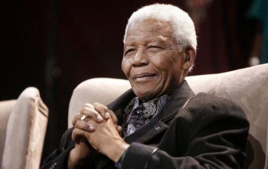Nelson Mandela meninggal dunia di usia 95 tahun