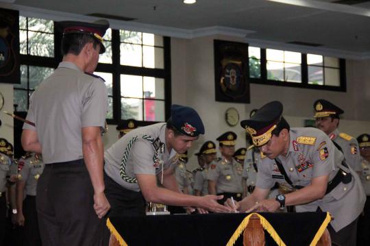 Kapolri Sutarman lantik Kabareskrim Polri dan Kapolda Jabar