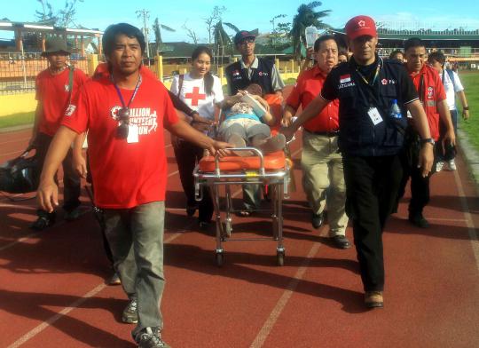 Relawan PMI selamatkan korban Topan Haiyan yang demam tinggi