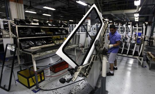 Mengintip dapur pembuatan VW Kombi di Brasil