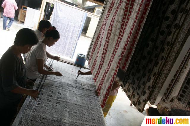 Foto Mengintip proses pembuatan batik Banten  merdeka com