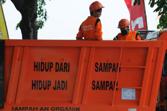 Jokowi nyopir truk sampah