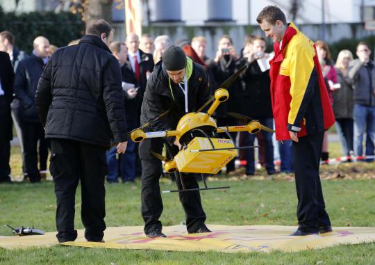 Parcelcopter, helikopter mini pengirim paket buatan Jerman