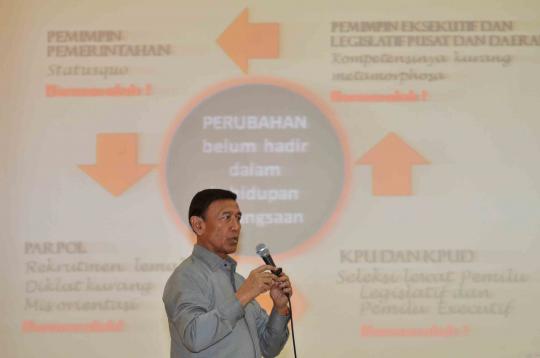 Wiranto dan Yusril hadiri debat Capres 2014 di LIPI