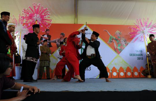 Kemeriahan festival adat Betawi di Kanal Banjir Timur