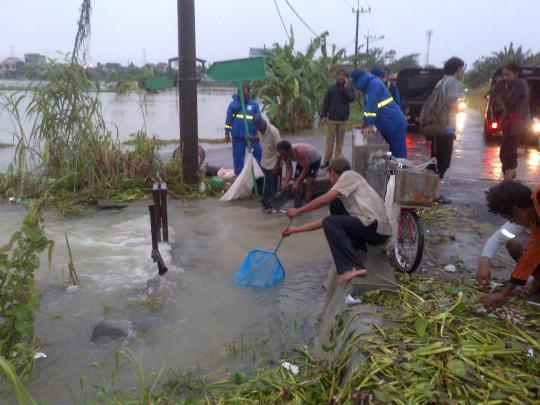 Banjir luapan Kali Lamong rendam dua desa di Pakal Surabaya