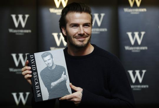 David Beckham perkenalkan buku autobiografi terbarunya di London