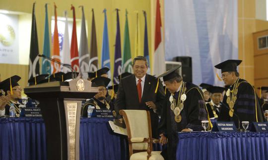 Orasi ilmiah SBY di sidang terbuka Dies Natalis ke-50 IPB