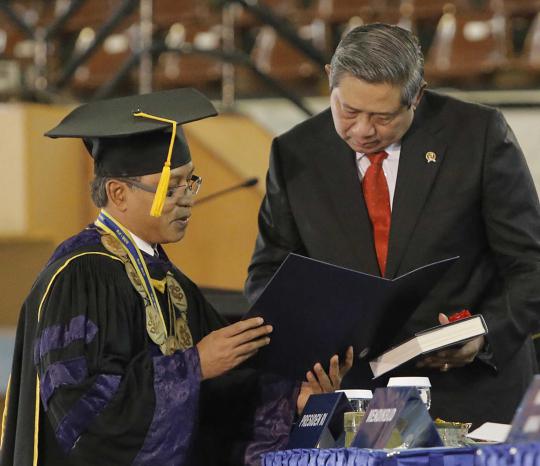 Orasi ilmiah SBY di sidang terbuka Dies Natalis ke-50 IPB