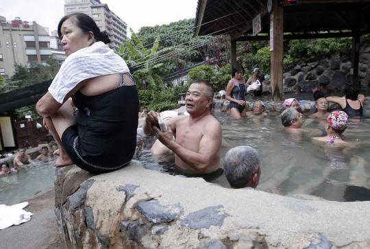 Menikmati hangatnya air belerang di Beitou Hot Spring, Taiwan