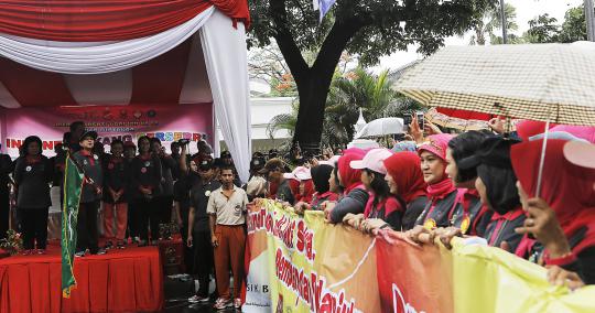 Gelar FUN Bike dan Fun Walk, SBY bagi-bagi hadiah