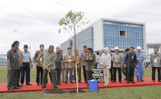 Presiden SBY resmikan pabrik baja Krakatau Posco