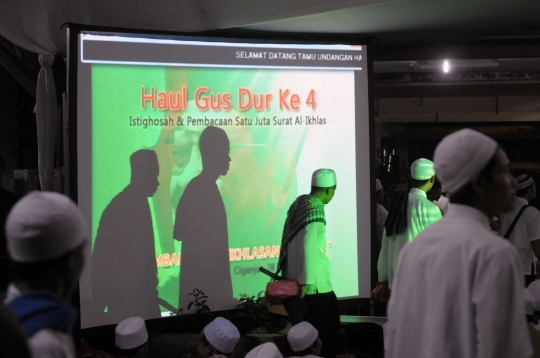 Ketika ribuan jemaah padati acara Haul Gus Dur ke-4