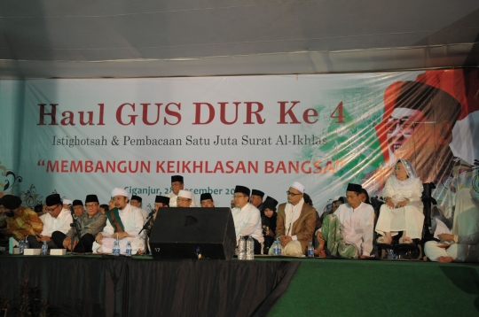 Ketika ribuan jemaah padati acara Haul Gus Dur ke-4