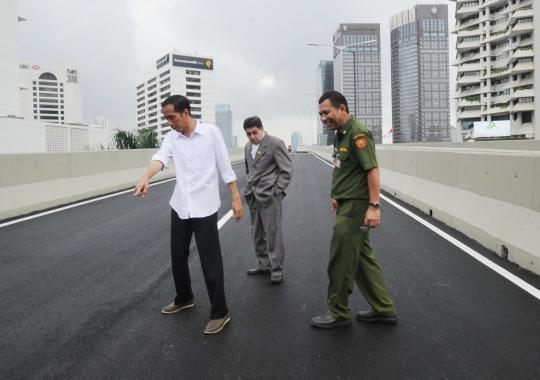 Usai resmikan JLNT, Jokowi lihat kemacetan Jalan Sudirman