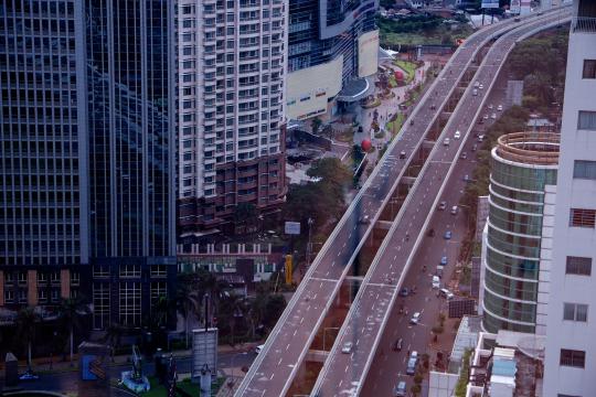 JLNT Kampung Melayu-Tanah Abang mulai ramai