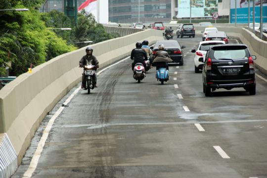 JLNT Tanah Abang-Kampung Melayu diserbu pemotor