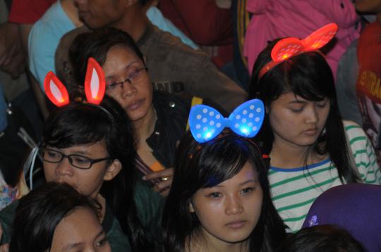 Kemeriahan warna-warni pesta kembang api sambut 2014 di HI