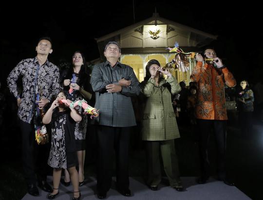 SBY saat rayakan tahun baru bersama keluarga di Cipanas