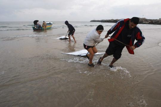 Kisah perjuangan nelayan Palestina melaut di 'zona merah'