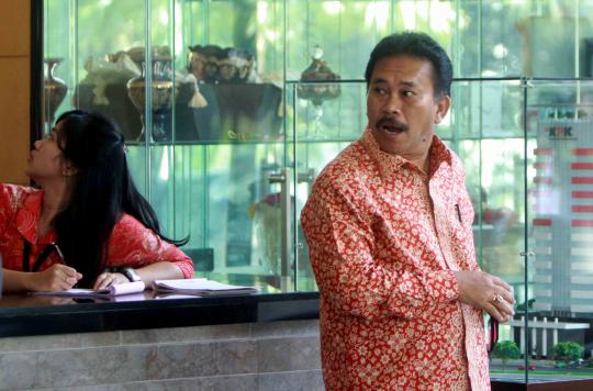 Terkait suap Akil, Bupati Tapanuli Tengah diperiksa KPK
