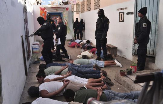 Suasana penjara Meksiko pasca-baku tembak yang tewaskan 9 orang