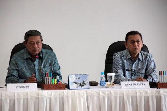 SBY dan Boediono pimpin rapat kabinet terbatas soal elpiji