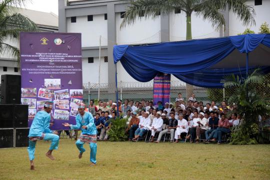 Amir Syamsuddin rayakan Tahun Baru bersama napi Lapas Cipinang