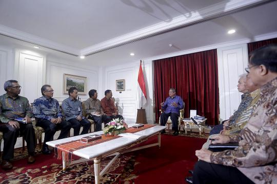 SBY bahas masalah perekonomian dengan pimpinan BI dan OJK