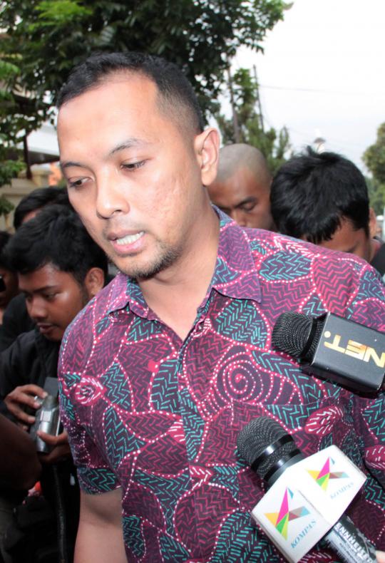 Mangkir dari panggilan, penyidik KPK datangi rumah Anas