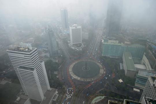 Kabut tebal selimuti Ibu Kota