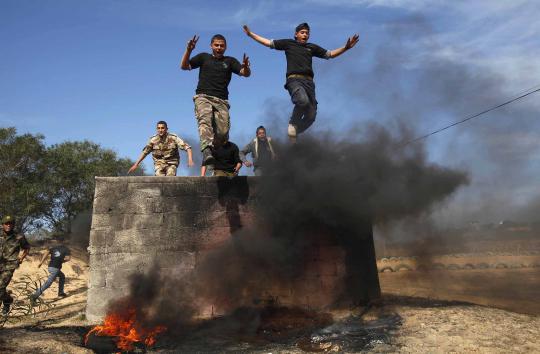 Mengintip aksi pelajar Palestina saat latihan militer di Gaza