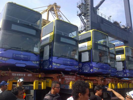Bus tingkat gratis ala Jokowi tiba di Jakarta