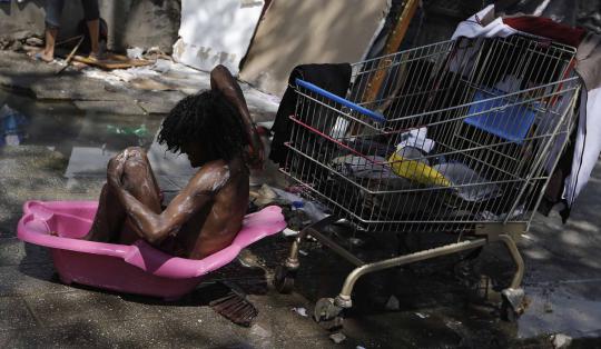 Menelusuri kerasnya kehidupan para pecandu kokain di Brasil