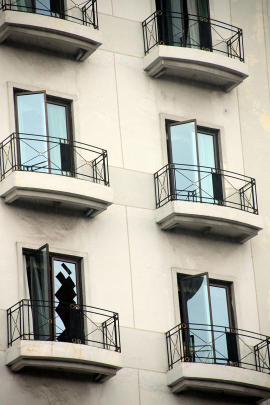 Ini Hotel Kaisar di Duren Tiga yang terbakar