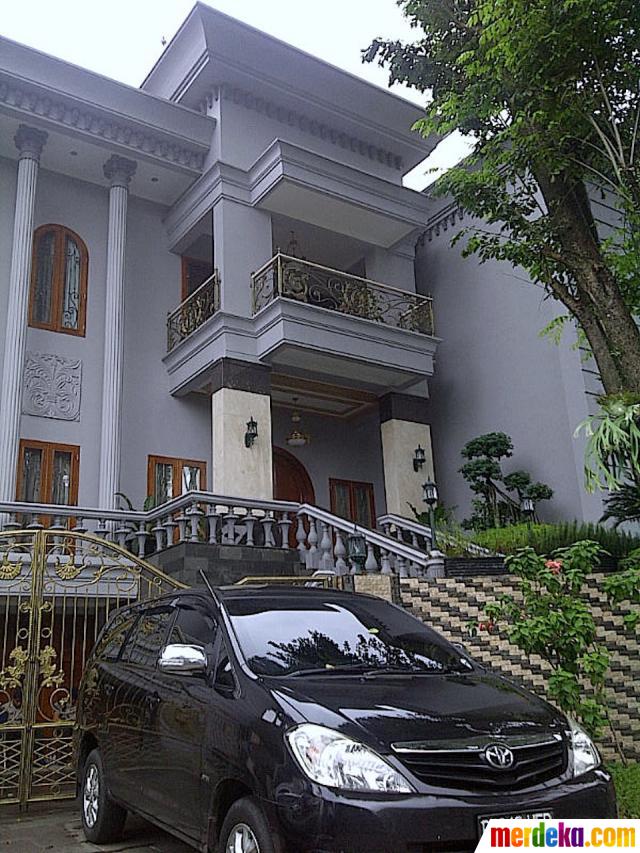  Foto  Ini rumah  mewah bak istana bergaya Eropa milik 