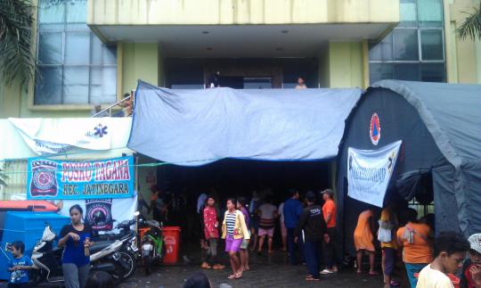 Ini kondisi banjir yang genangi Kampung Pulo & Jalan Jatinegara