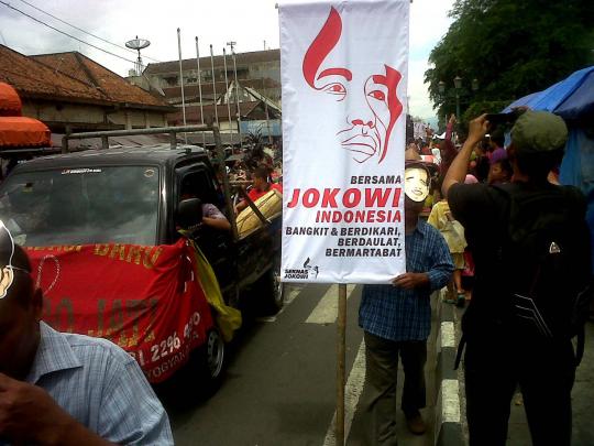 Dukung Jokowi nyapres, warga Yogyakarta pawai di Malioboro