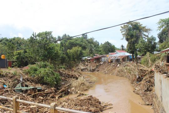 Dampak akibat banjir bandang menerjang Manado