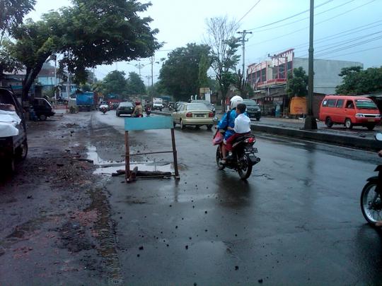 Dua hari terendam banjir, jalur Pantura banyak lubang