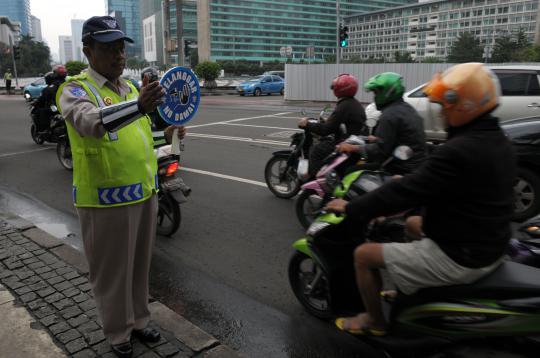 Aksi Polantas di Bundaran HI sosialisasikan budaya bersih suap